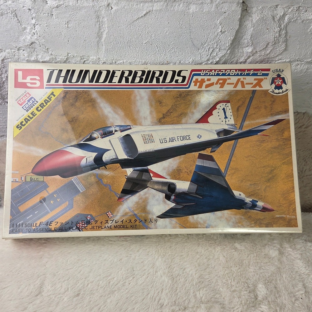 LS Thunderbirds USA F4E Phantom II‎ Plastic Model Kit 1 144 Scale Display Stand